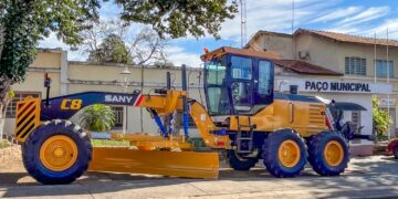Tuiuti recebe nova motoniveladora para reforçar os serviços de infraestrutura e manutenção das estradas